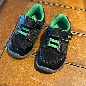 New without tags see Kai run basics grey, black green